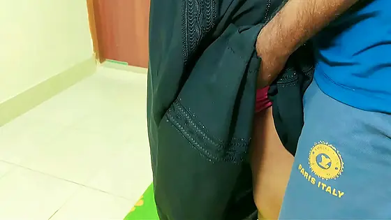 Fuck my girlfriends hot milf mom second time in the kitchen