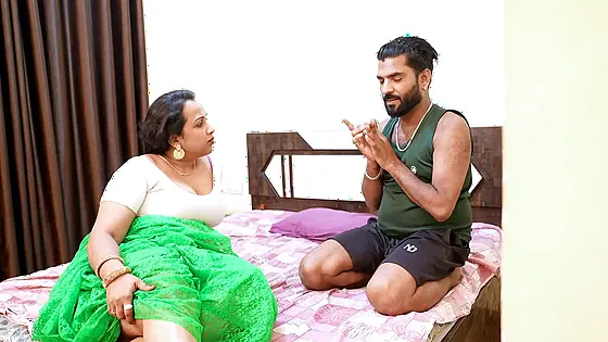 desi bhabhi hard fucking on bed