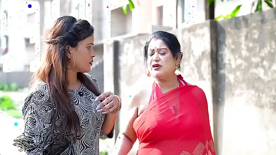 Bhabhi Gets real sex experience after long days! Village Doctor sex