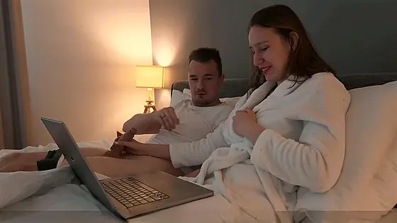 Step mom helps to cum step son in share bed with hand job and tight pussy, but can't