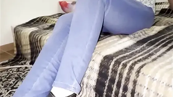 Video porno casero de Flaquita morena PRIMERIZA!